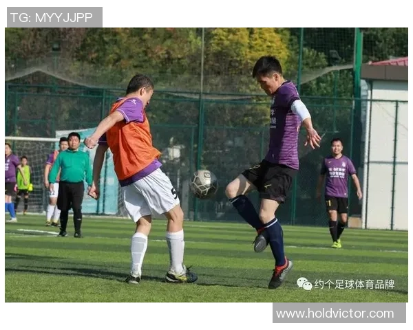 赞岐釜玉海与东京日视的激烈对决展现足球魅力与团队精神