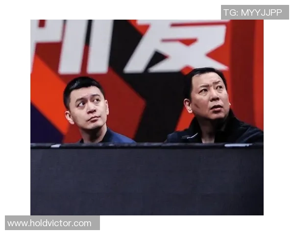 大V解析杨鸣连吃两T：裁判吹的没任何问题！吴乃群赛后表明不理解